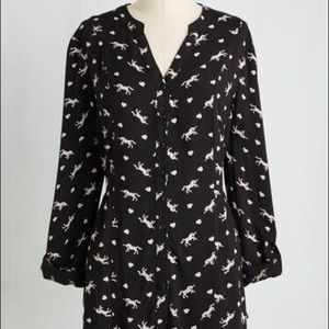 Trusty Traveler Top in Unicorns